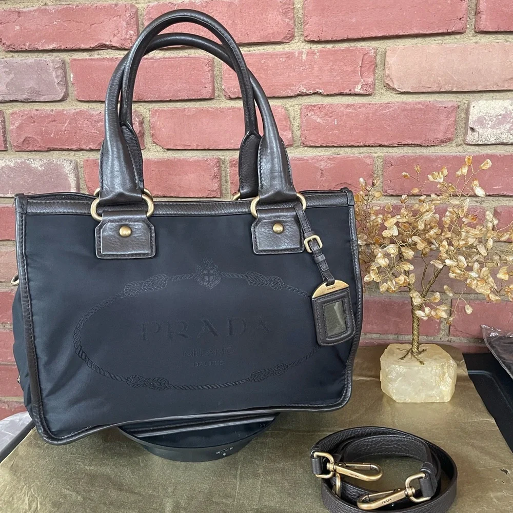 🔥Prada 🔥Black 🔥Nylon 🔥and Leather crossbody 🔥